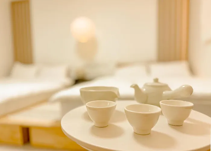 강남 대치동,압구정,강남성형외과,8인실,학원가,세브란스병원 가로수길 홍대20분